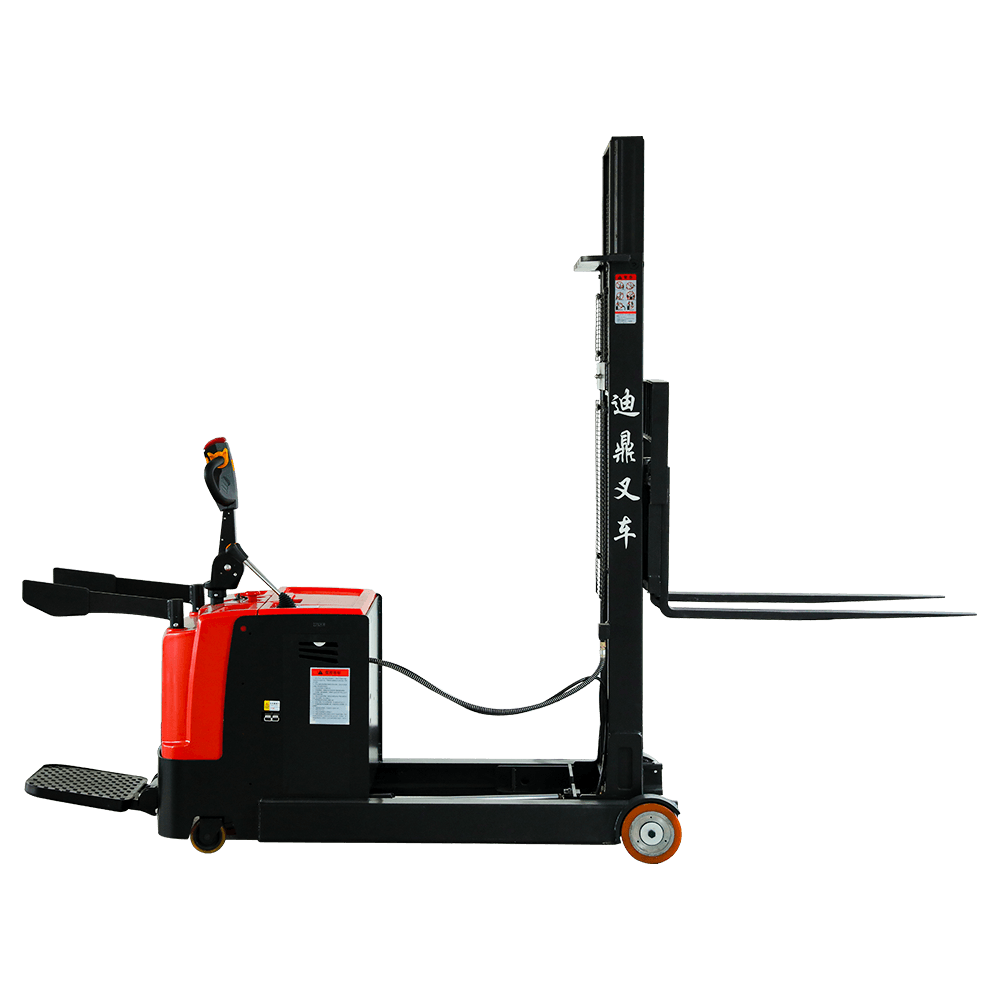 CQDA Reach stacker