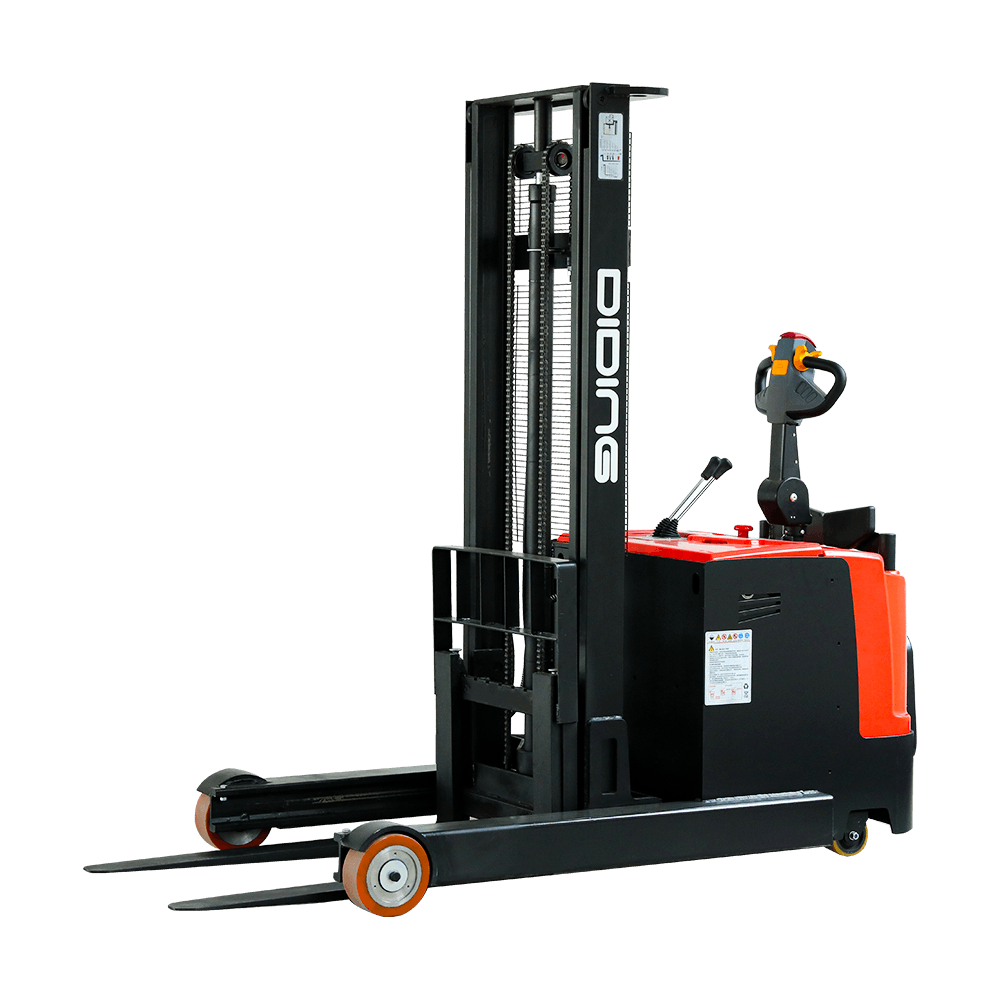 CQDA Reach stacker